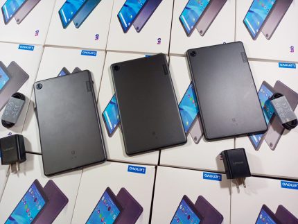 Lenovo Tab M8* FHD _ 4GB / 64 GB - 8.1 Screen - Version 11